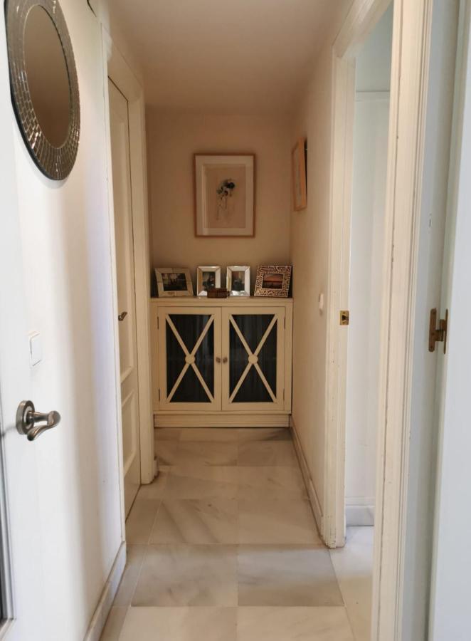 Habitacion Agradable Con Bano Individual Sevilla Kültér fotó