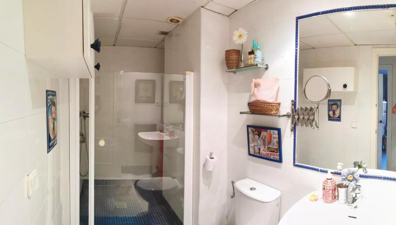 Habitacion Agradable Con Bano Individual Sevilla Kültér fotó